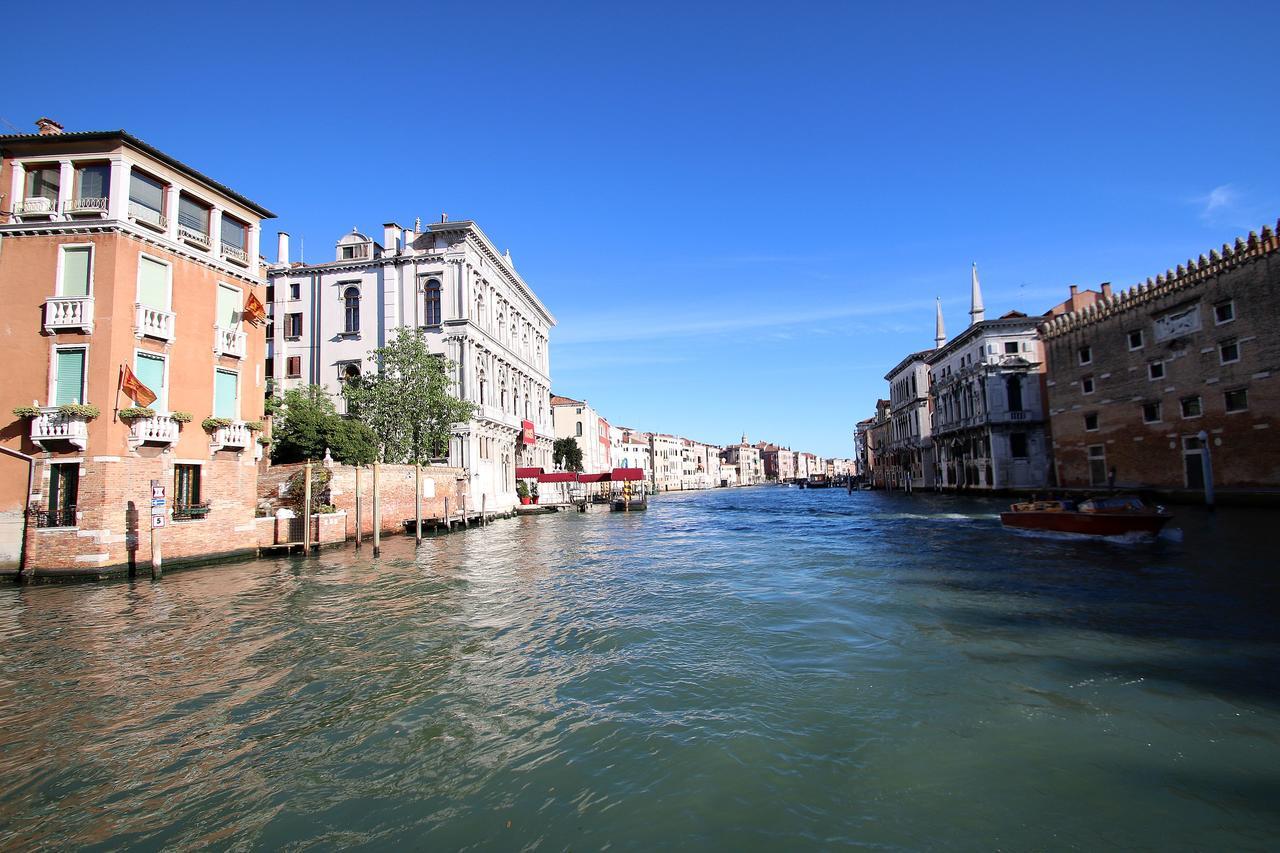 Sunny Ghetto Canalview Apartamento